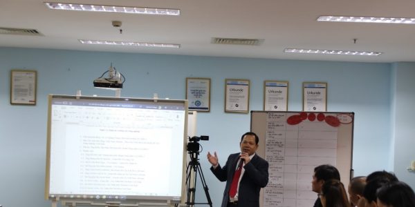 Dr Le Quang Trung, LILAMA 2 Vice rector, IAB President, announced the list of IAB members (including additional members)